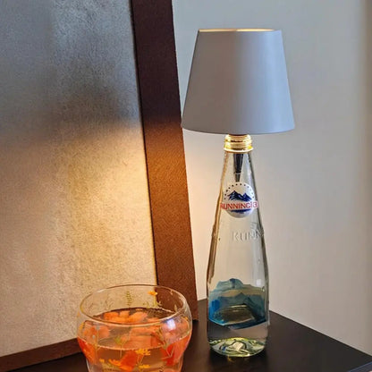 BottleGlow Deluxe - Transform elke fles in een designlamp